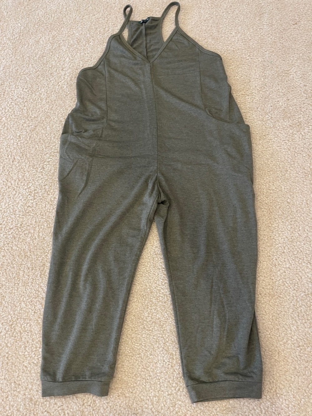 Wild Fable Women's Olive Green Jumpsuit
Size XS